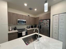Picture of 8301 NW 41St St # 204, Doral, FL 33166