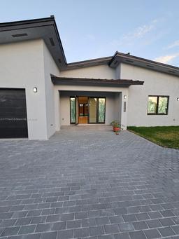Picture of 22451 SW 118 Ave, Miami, FL 33170