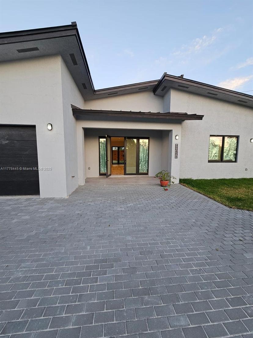 Picture of 22451 SW 118 Ave, Miami FL 33170