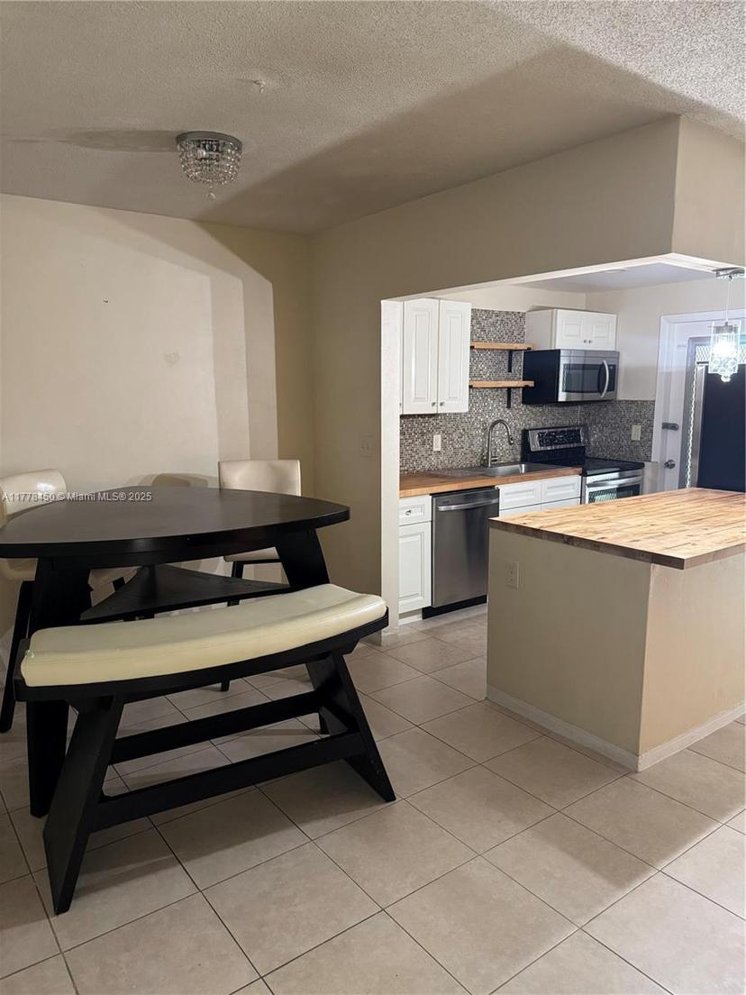 Picture of 1631 NW 46Th Ave # 119, Lauderhill FL 33313