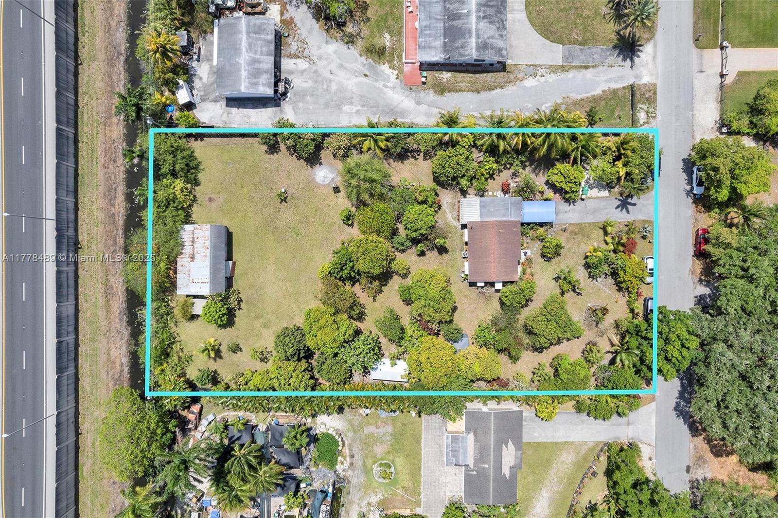 Picture of 3950 SW 53Rd Ave, Davie, FL 33314