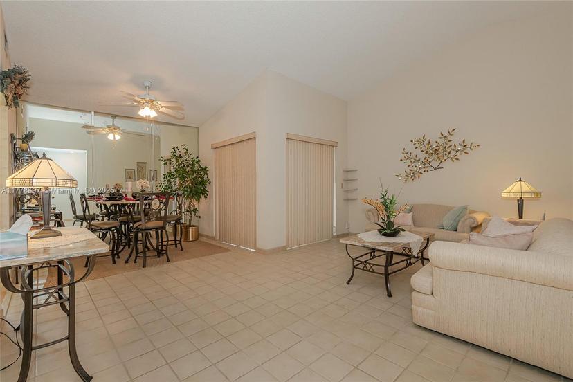 Picture of 6046 NW 172Nd Terr Cir # 6046, Hialeah FL 33015