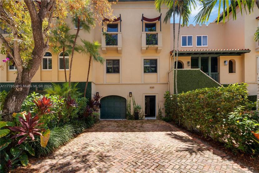 Picture of 6147 Paradise Point Dr # 6147, Palmetto Bay FL 33157