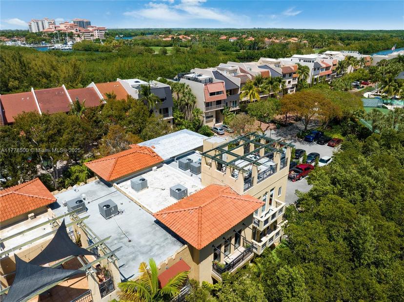 Picture of 6147 Paradise Point Dr # 6147, Palmetto Bay FL 33157