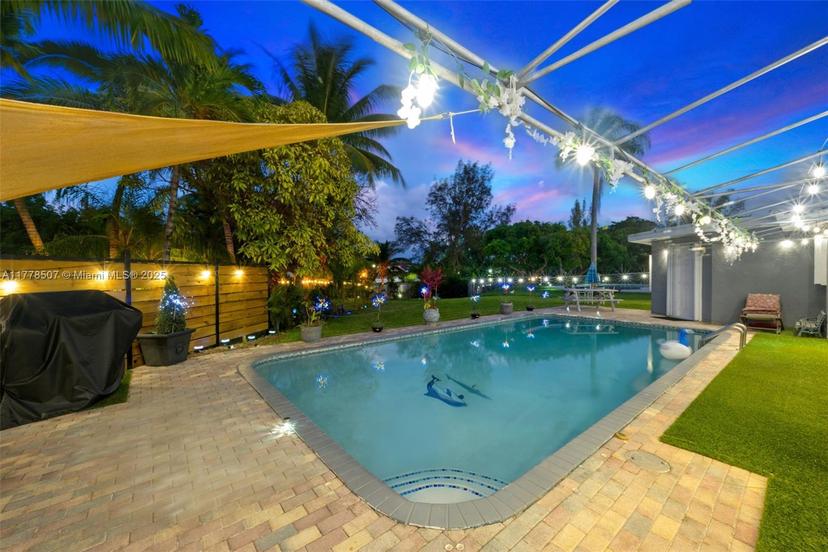 Picture of 19885 NE 22Nd Ave, Miami FL 33180