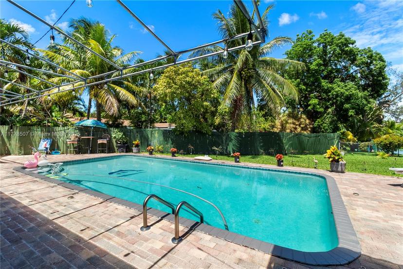 Picture of 19885 NE 22Nd Ave, Miami FL 33180