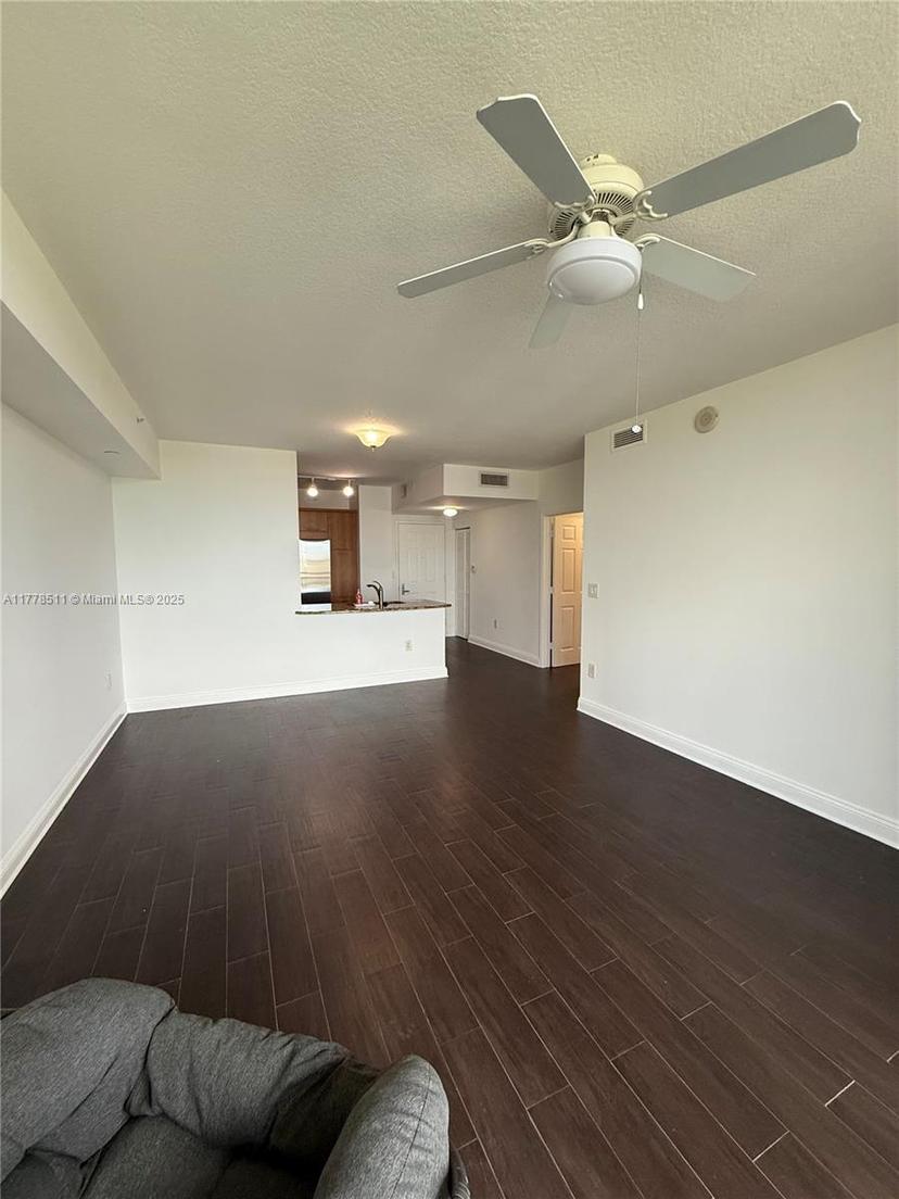 Picture of 510 NW 84Th Ave # 437, Plantation FL 33324
