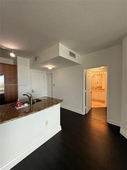 Picture of 510 NW 84Th Ave # 437, Plantation, FL 33324