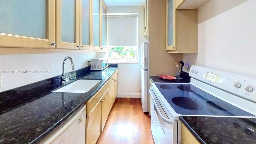 Picture of 420 15Th St # 302, Miami Beach FL 33139