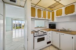 Picture of 2851 Leonard Dr # J610, Aventura, FL 33160