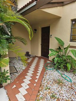 Picture of 6225 SW 136Th Ct # C105, Miami, FL 33183