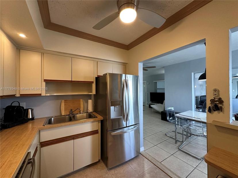 Picture of 801 Atlantic Shores Blvd # 203, Hallandale Beach FL 33009