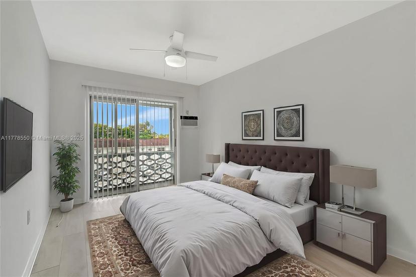 Picture of 15600 NE 6Th Ave # 30A, Miami FL 33162
