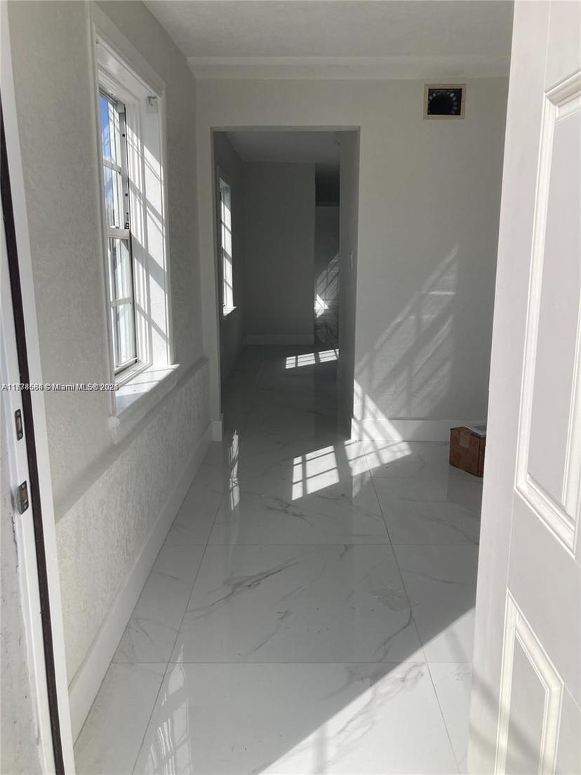 Picture of 11475 SW 214Th St, Miami FL 33189