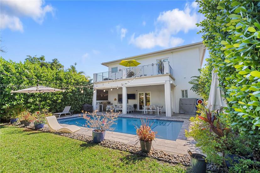 Picture of 6425 SW 27Th St, Miami FL 33155