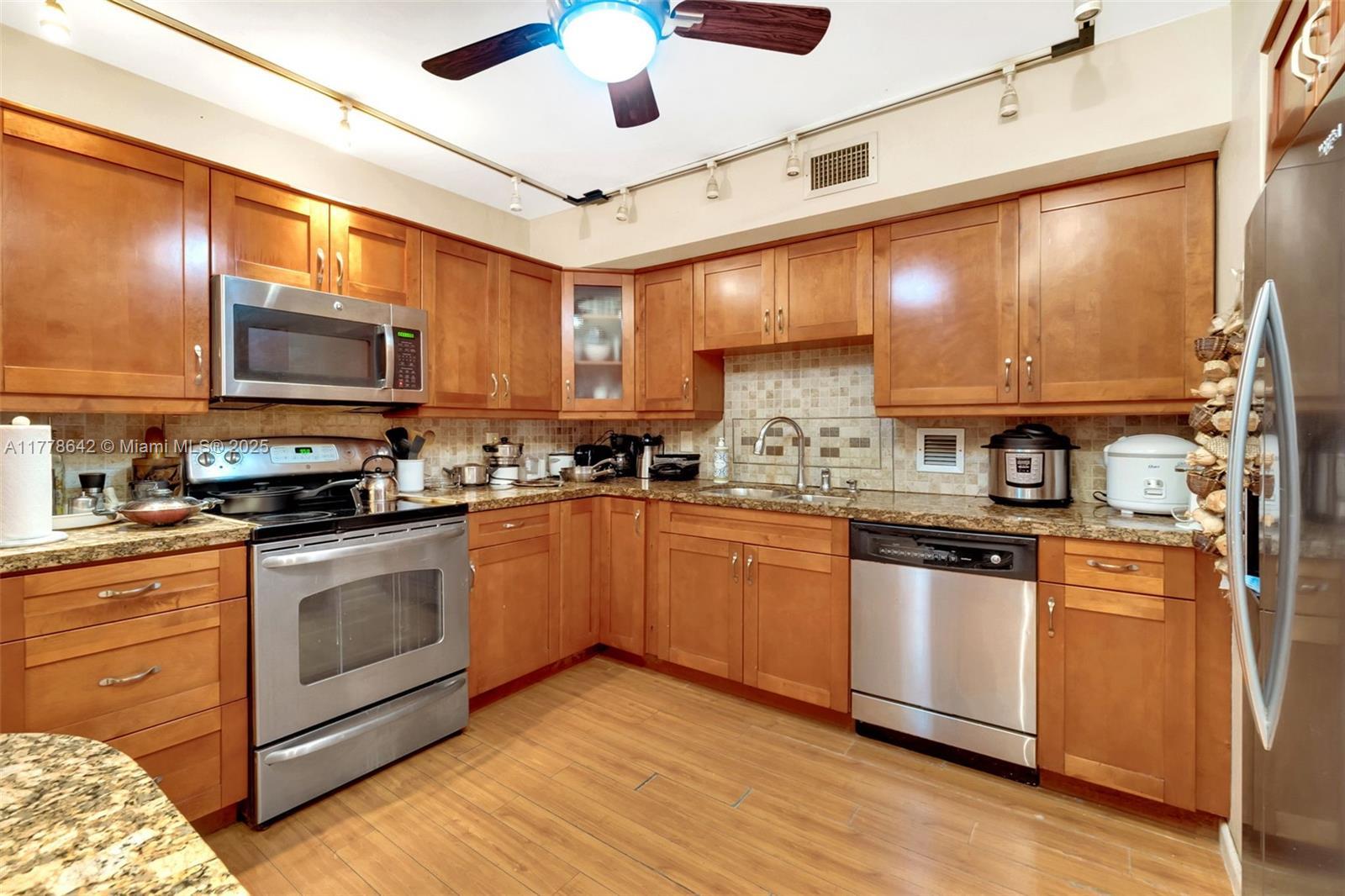 Picture of 2812 N 46Th Ave # G367, Hollywood, FL 33021
