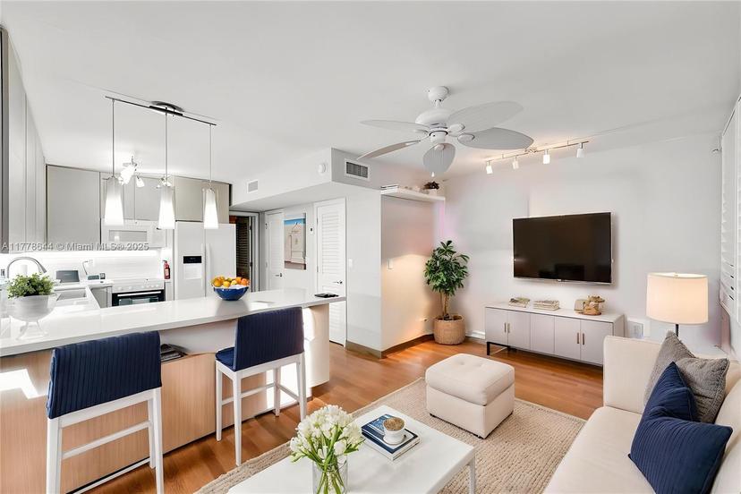 Picture of 322 Taylor St # 1D, Hollywood FL 33019