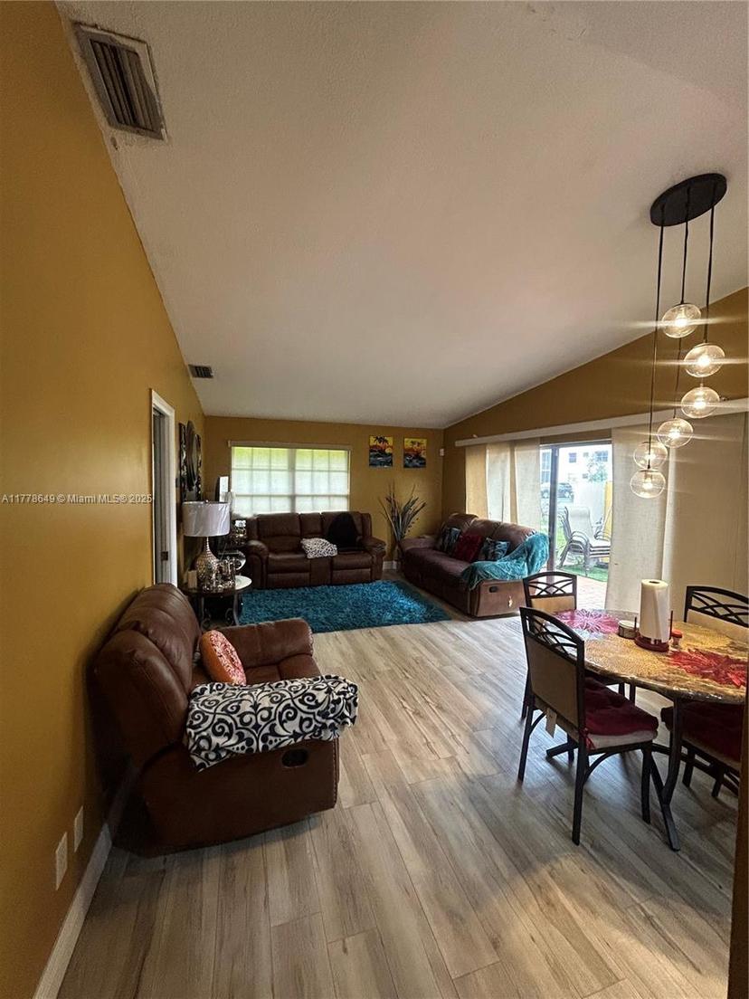 Picture of 9291 E Fern Ln, Miramar FL 33025