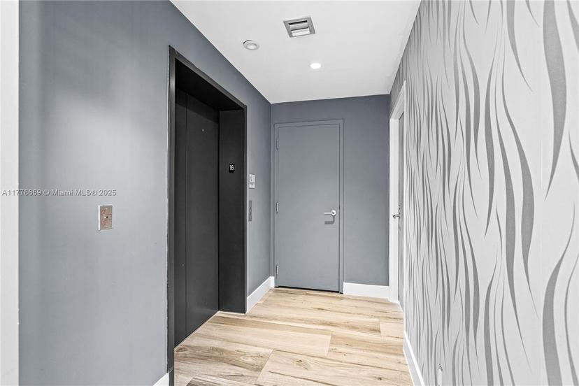 Picture of 2900 NE 7Th Ave # 1609, Miami FL 33137