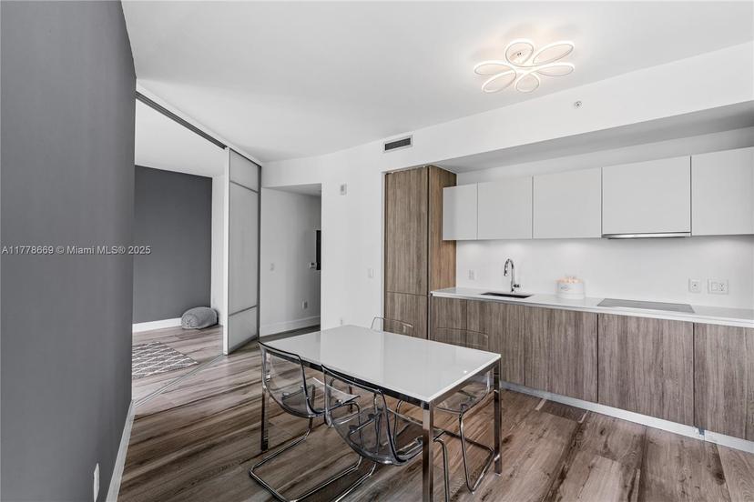 Picture of 2900 NE 7Th Ave # 1609, Miami FL 33137