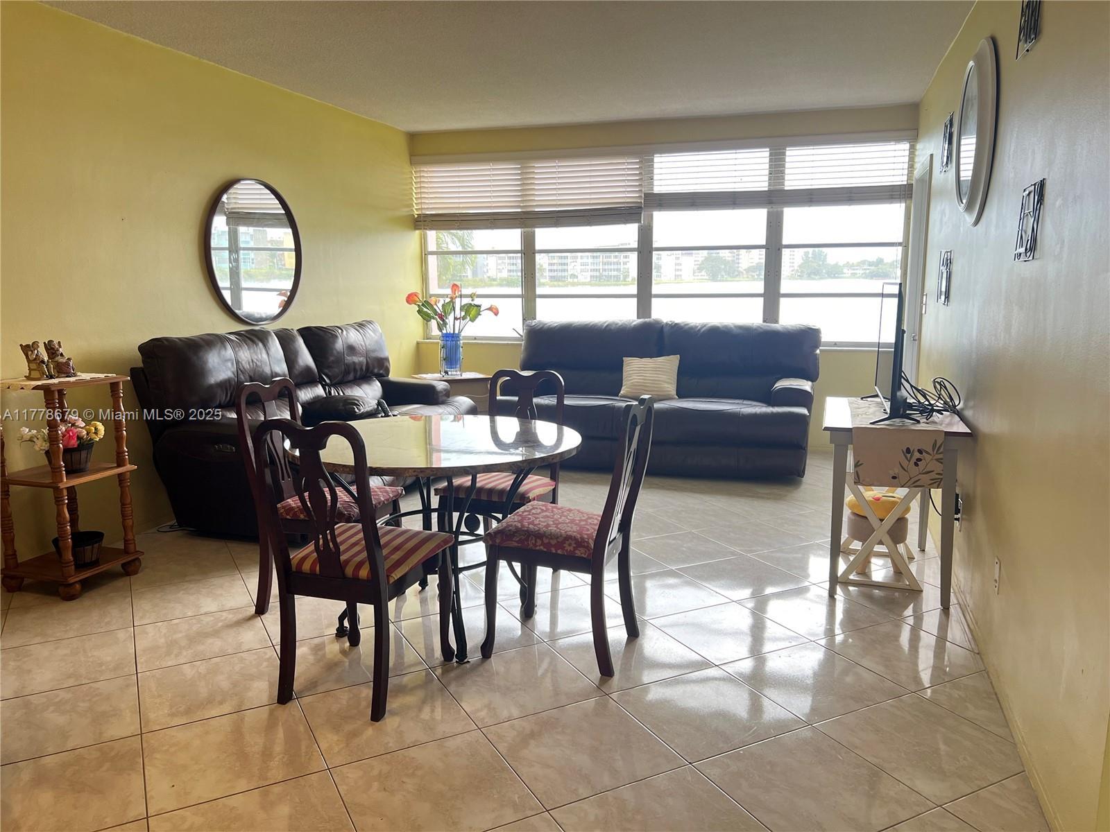Picture of 18555 NE 14Th Ave # 516, Miami, FL 33179