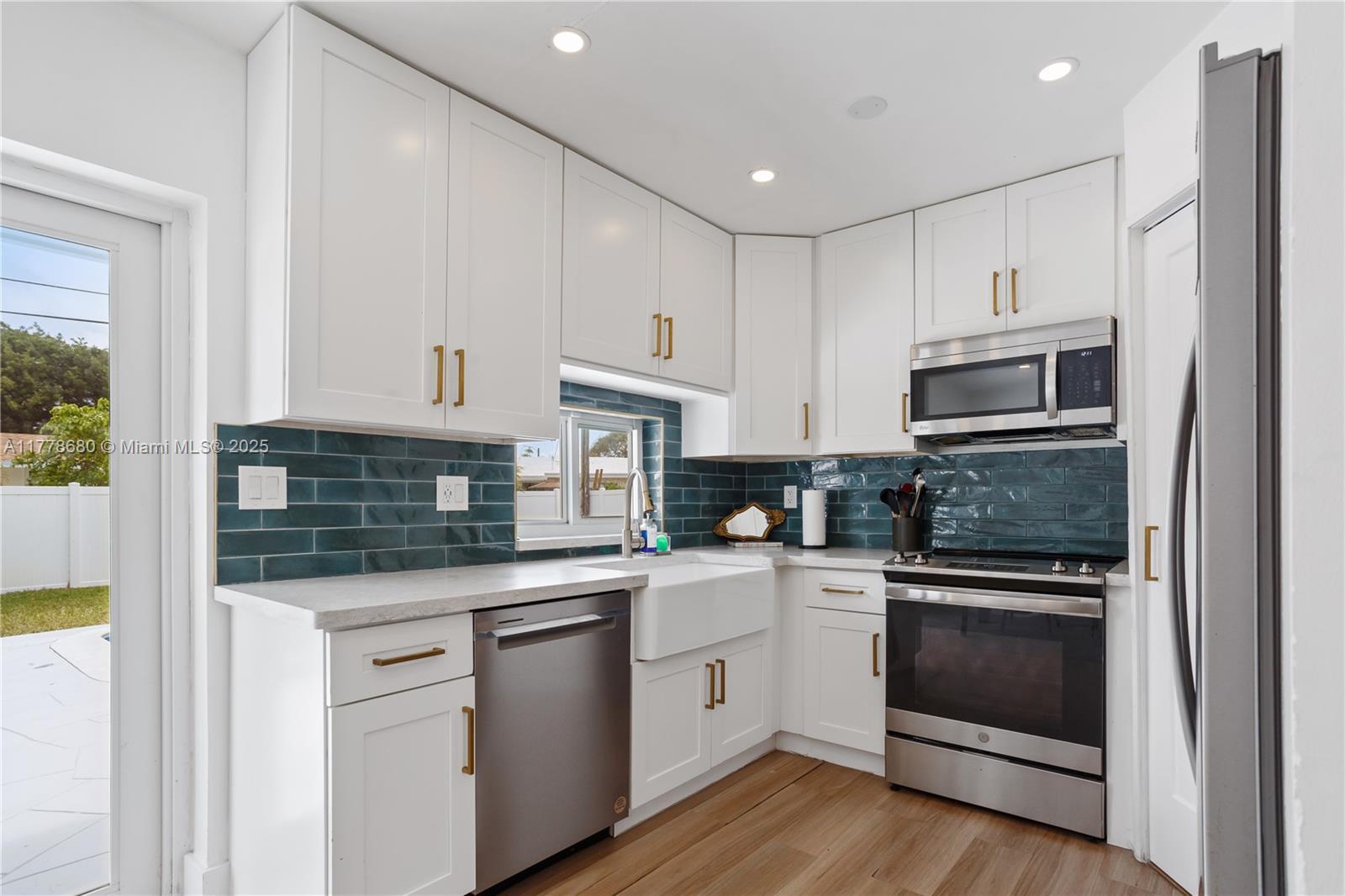 Picture of 3710 NW 6Th Ave, Deerfield Beach, FL 33064