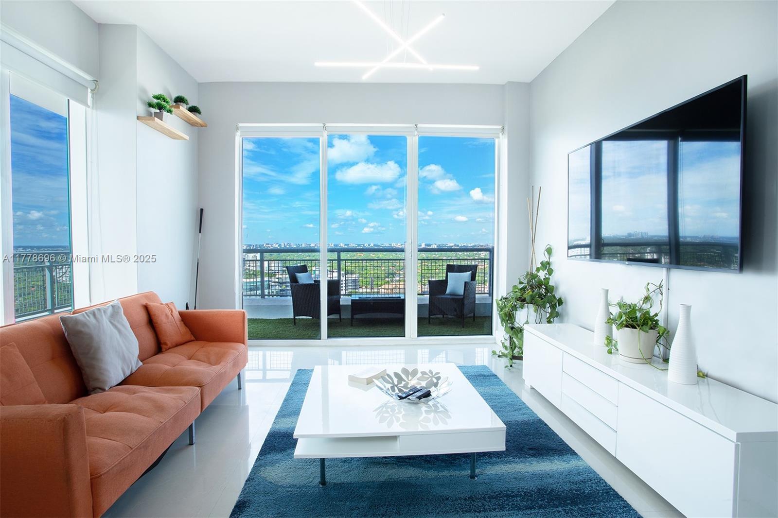 Picture of 60 SW 13Th St # 2001, Miami, FL 33130
