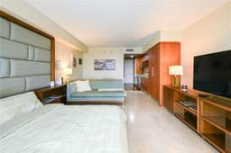 Picture of 50 Biscayne Blvd # 411, Miami, FL 33132
