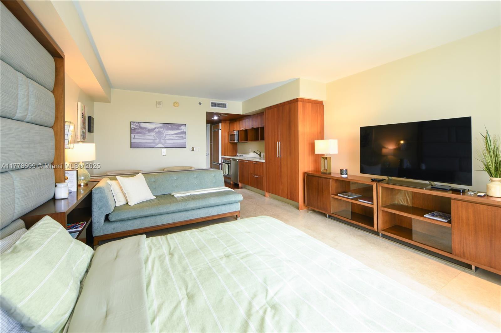 Picture of 50 Biscayne Blvd # 411, Miami, FL 33132