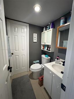 Picture of 2138 SW 6Th St # 403, Miami, FL 33135