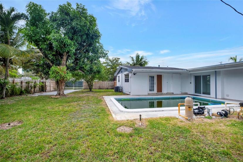 Picture of 17031 NW 12Th Ave, Miami Gardens FL 33169