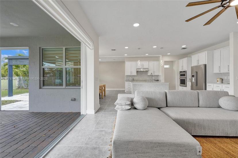 Picture of 1348 Silk Oak Dr, Hollywood FL 33021
