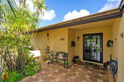 Picture of 13855 SW 107Th Ter, Miami, FL 33186