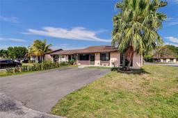 Picture of 4749 SW 135Th Pl, Miami, FL 33175