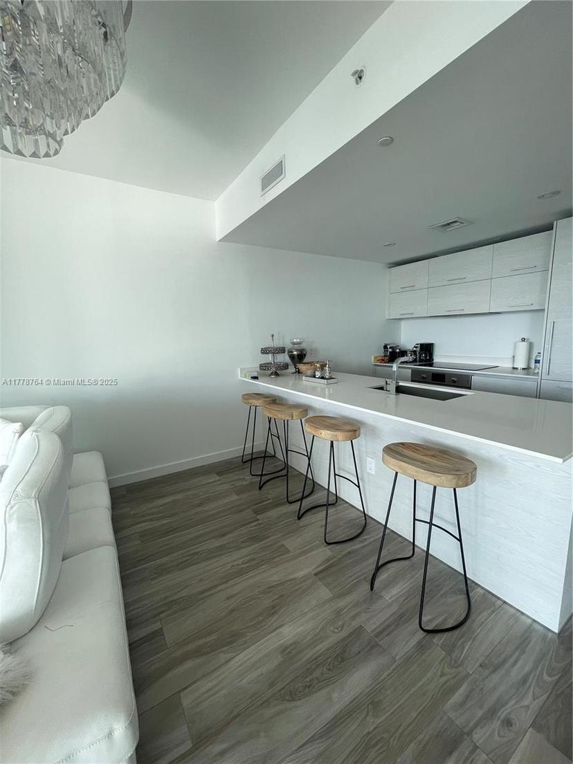 Picture of 1300 S Miami Ave # 3203, Miami FL 33130
