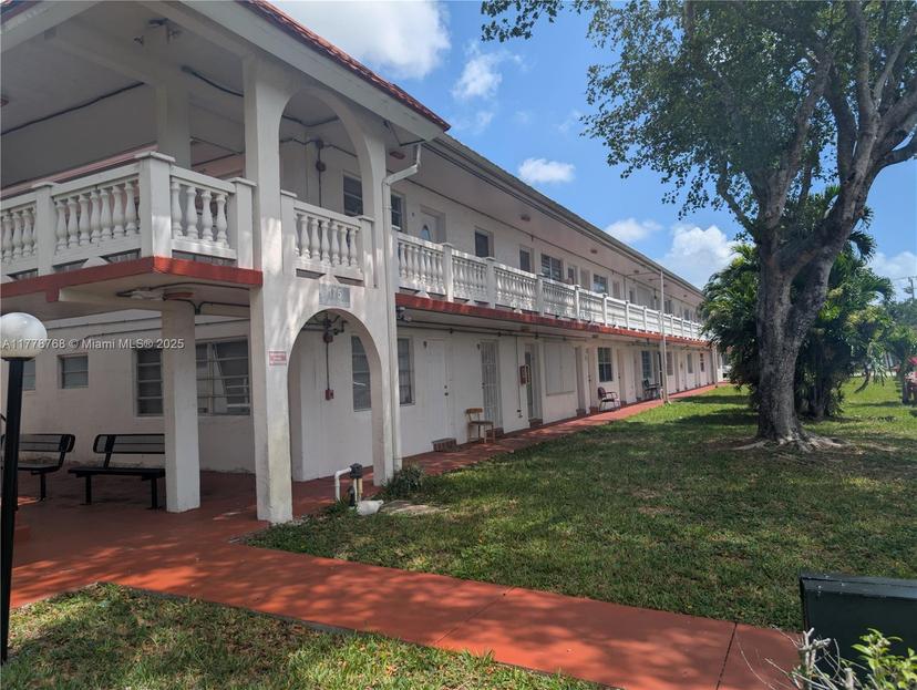 Picture of 175 NE 203Rd Ter # 24, Miami Gardens FL 33179