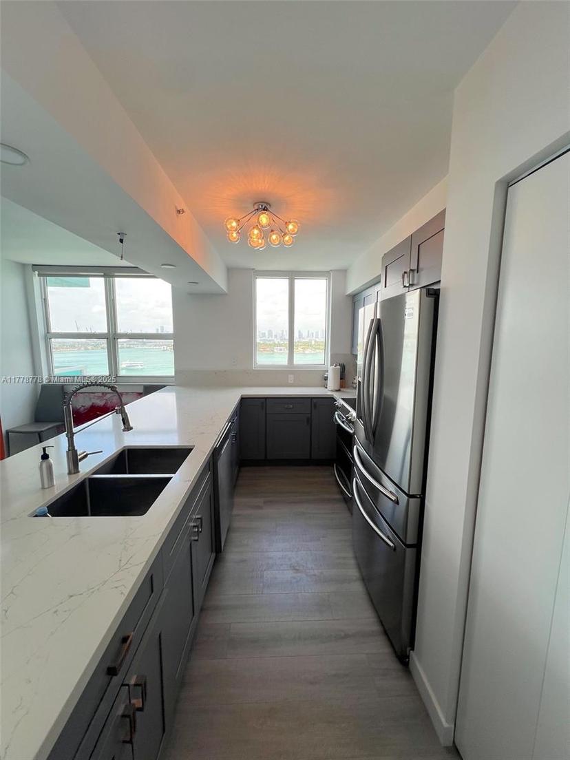 Picture of 650 West Ave # 1001, Miami Beach FL 33139