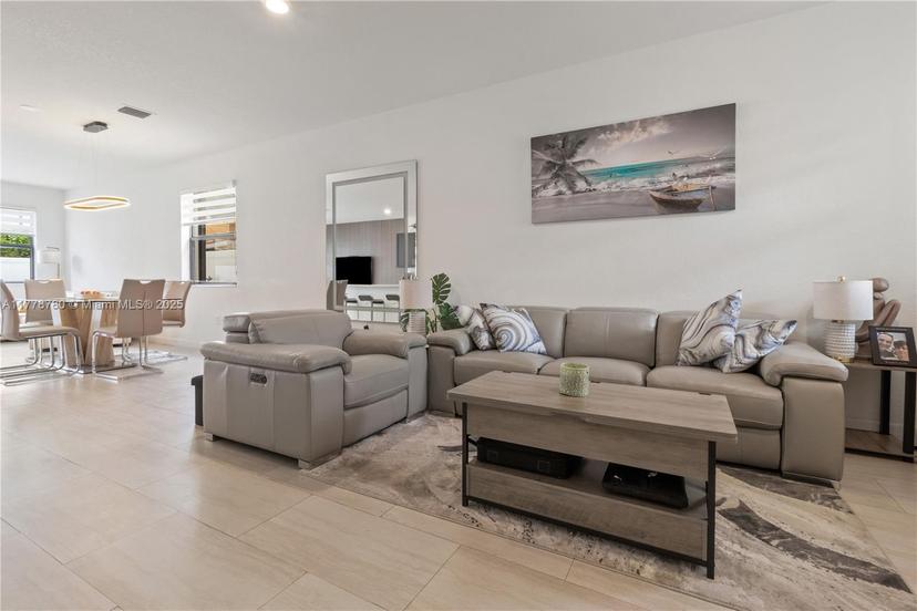 Picture of 3431 W 109Th Pl, Hialeah FL 33018