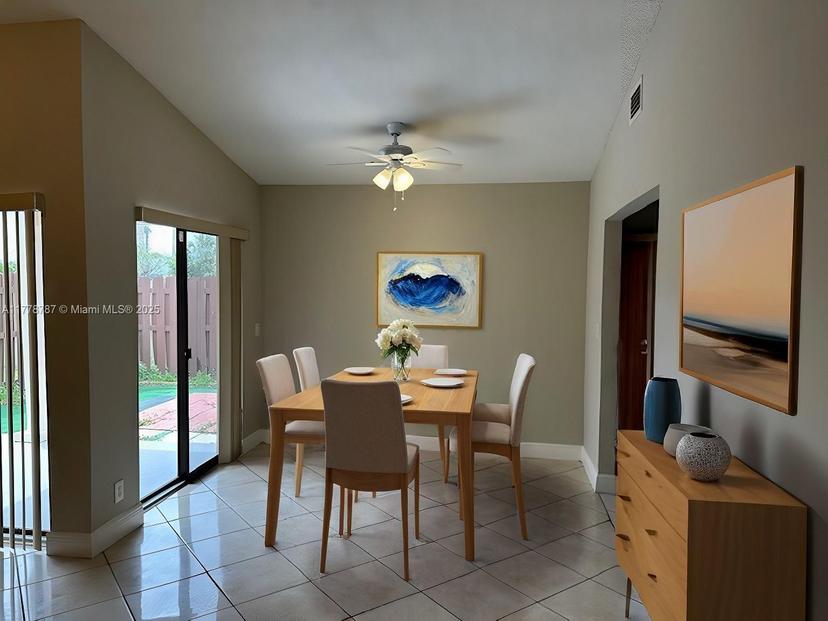 Picture of 6548 NW 170 Terrace # 6548, Hialeah FL 33015