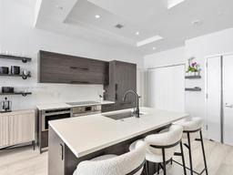 Picture of 55 SW 9Th St # 4309, Miami, FL 33130