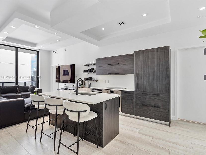 Picture of 55 SW 9Th St # 4309, Miami FL 33130