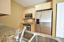 Picture of 6001 SW 70Th St # 429, South Miami, FL 33143