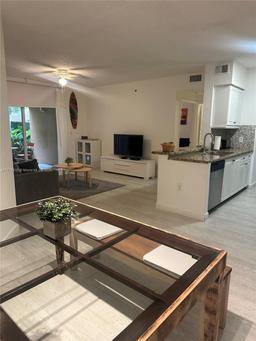 Picture of 19877 E Country Club Dr # 3105, Aventura, FL 33180