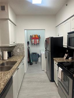 Picture of 19877 E Country Club Dr # 3105, Aventura, FL 33180