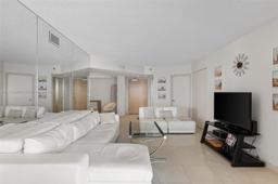Picture of 16485 Collins Ave # 1632, Sunny Isles Beach, FL 33160