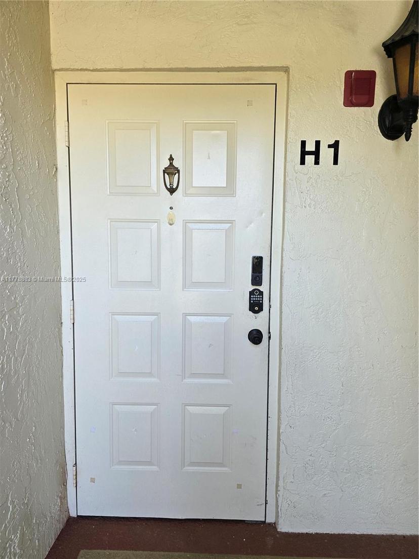 Picture of 2733 SW Matheson Ave # H1, Palm City FL 34990