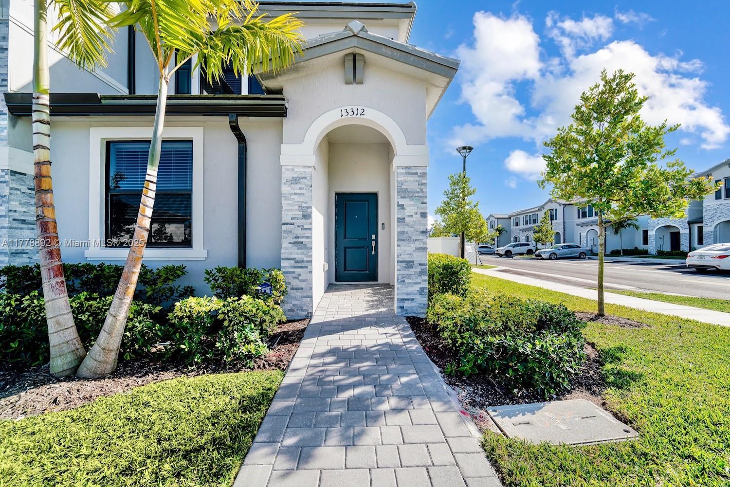 Picture of 13312 SW 286Th St # 0, Homestead, FL 33033