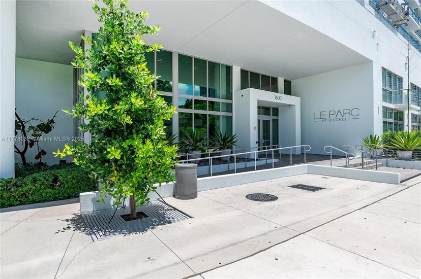 Picture of 1600 SW 1St Ave # 402, Miami FL 33129