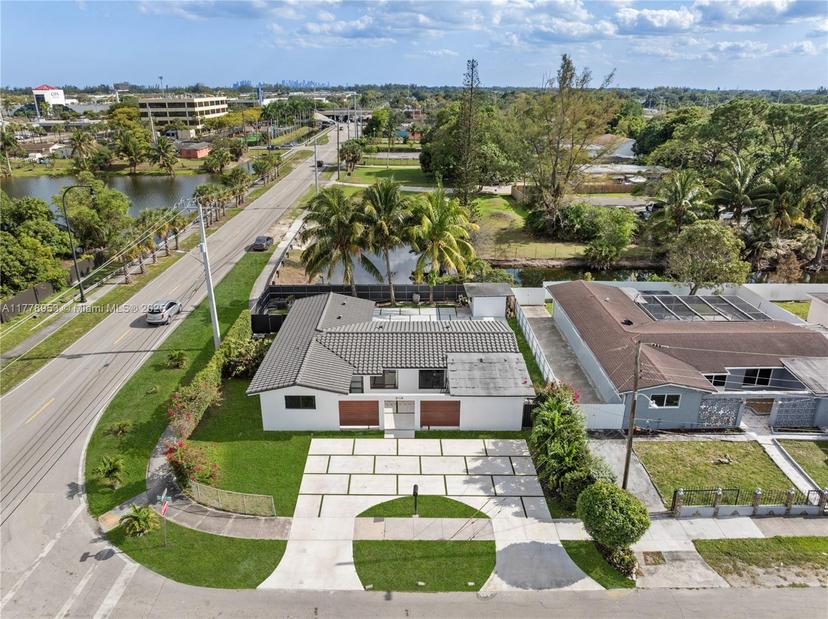 Picture of 1700 NW 170Th Ter, Miami Gardens FL 33056