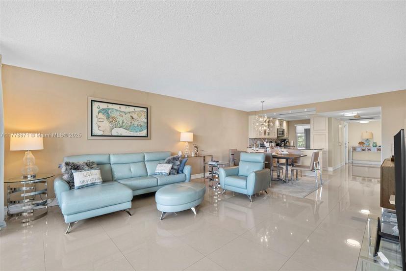 Picture of 4030 W Palm Aire Dr # 408, Pompano Beach FL 33069